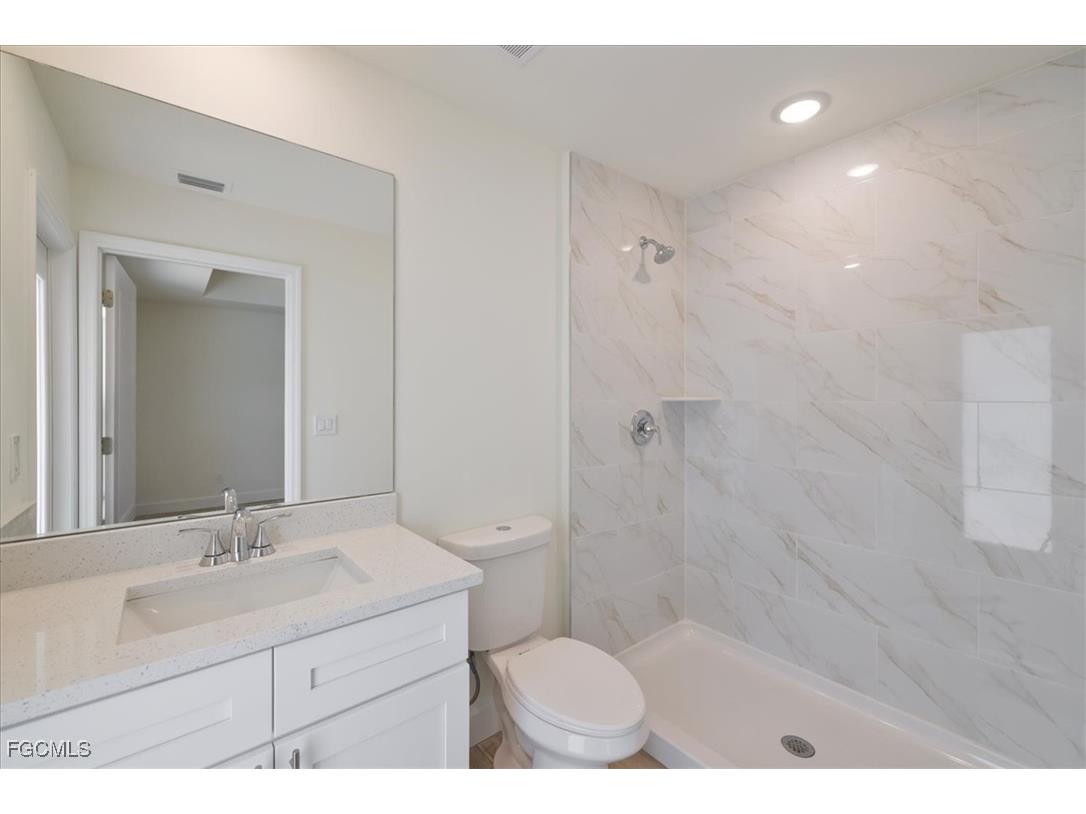 1432 SE 12th Street Cape Coral FL 33990 2025023950 image23