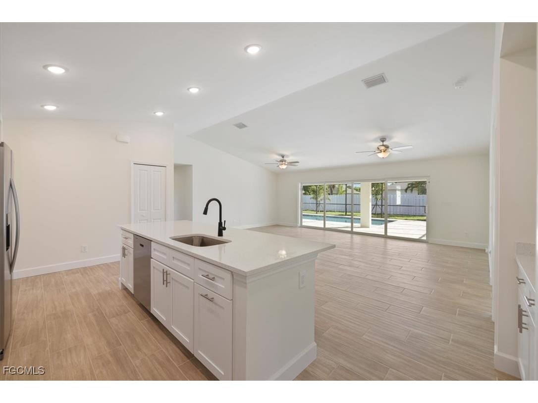 1432 SE 12th Street Cape Coral FL 33990 2025023950 image6