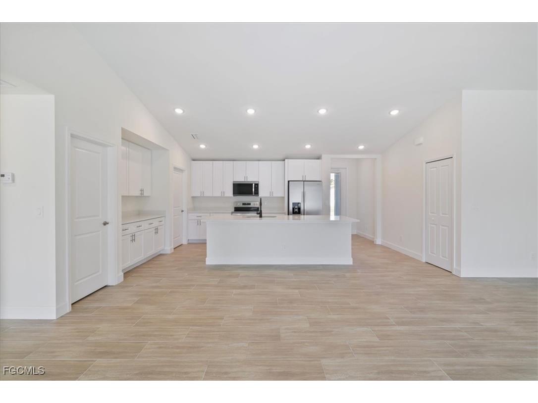 1432 SE 12th Street Cape Coral FL 33990 2025023950 image8