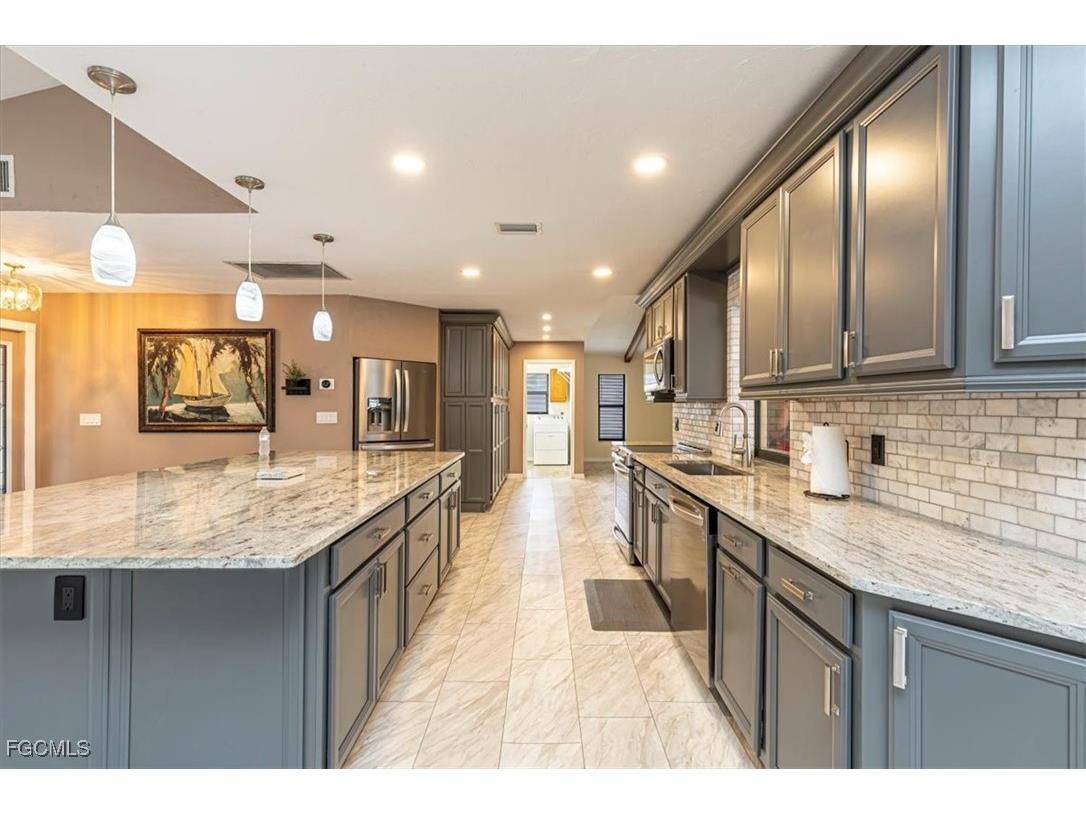 1432 SE 3rd Street Cape Coral FL 33990 2025025558 image5
