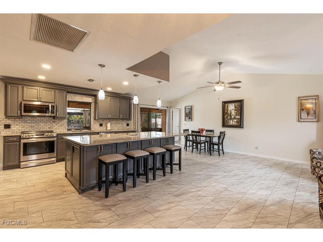1432 SE 3rd Street Cape Coral FL 33990 2025025558 image6