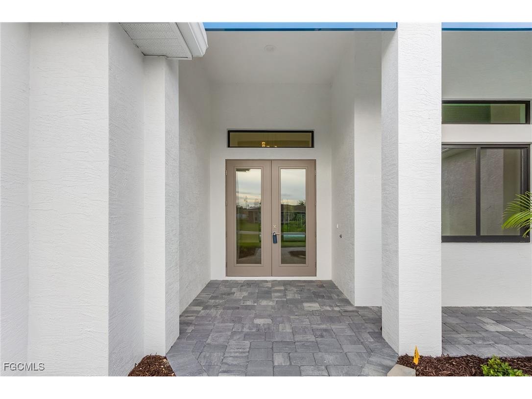 1432 SW 17th Avenue Cape Coral FL 33991 2025001124 image3