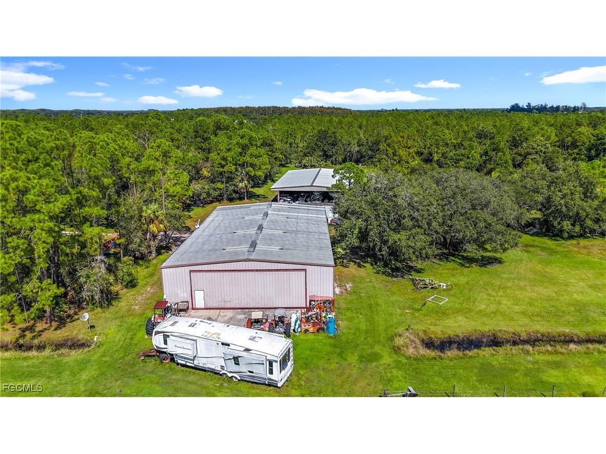 1432 Silver Lake Road Labelle FL 33935 2025019301 image36