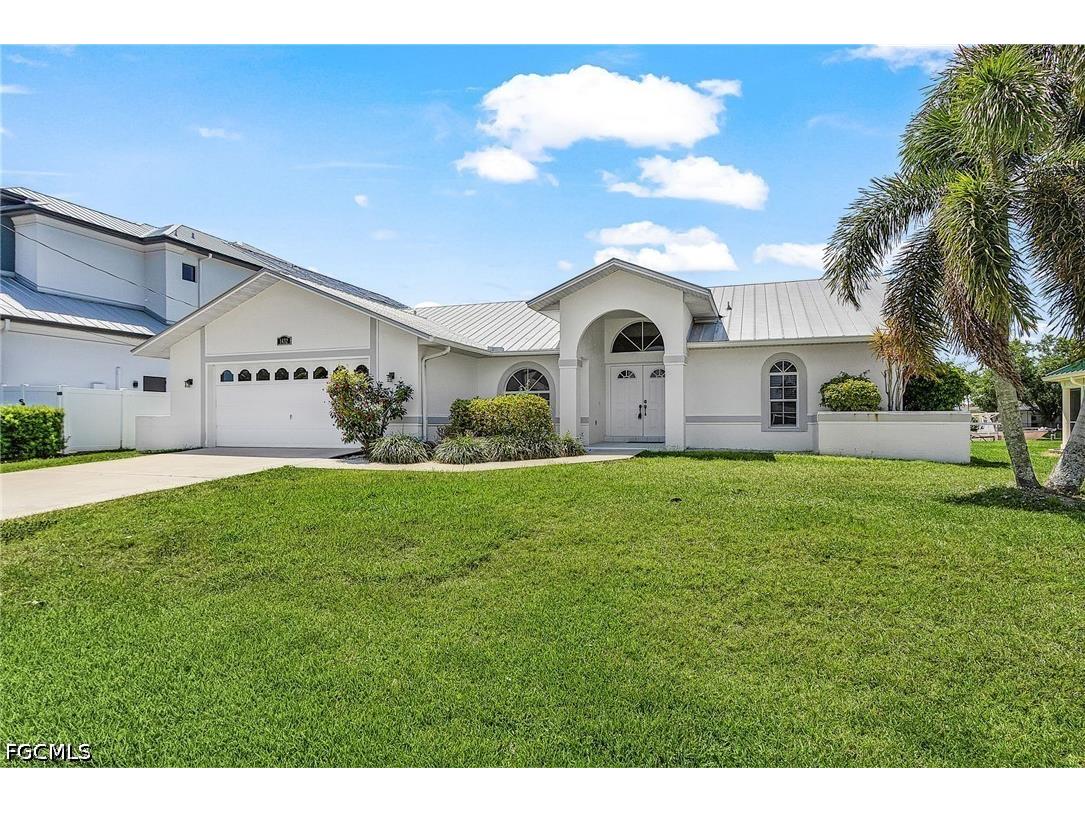 1432 Viking Court Cape Coral FL 33904 2026018712 image1