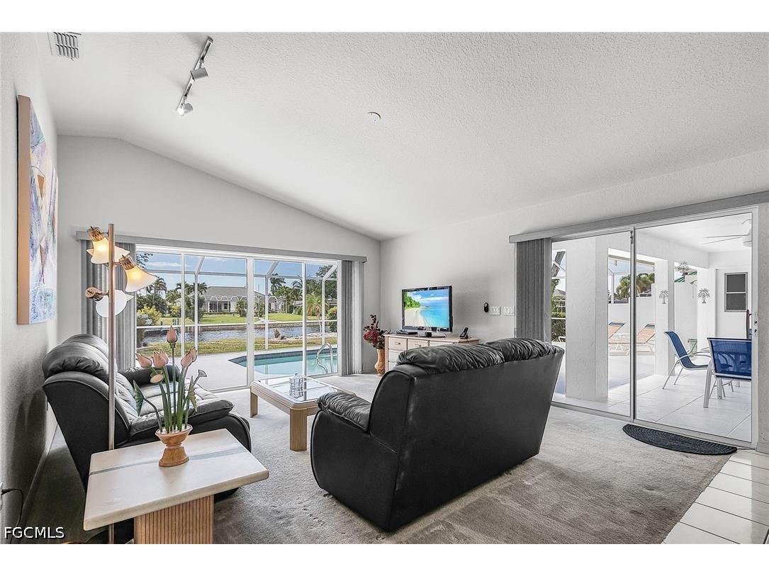 1432 Viking Court Cape Coral FL 33904 2026018712 image15