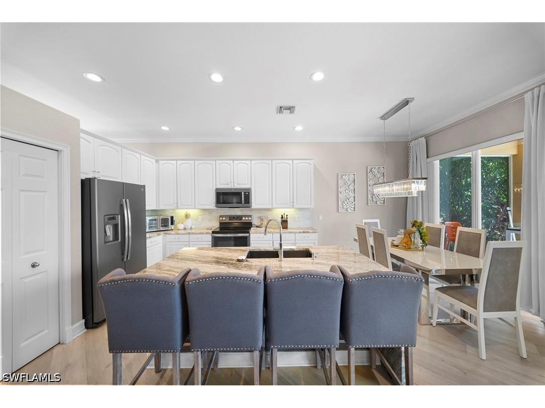 14321 Manchester Drive Naples FL 34114 226015341 image21