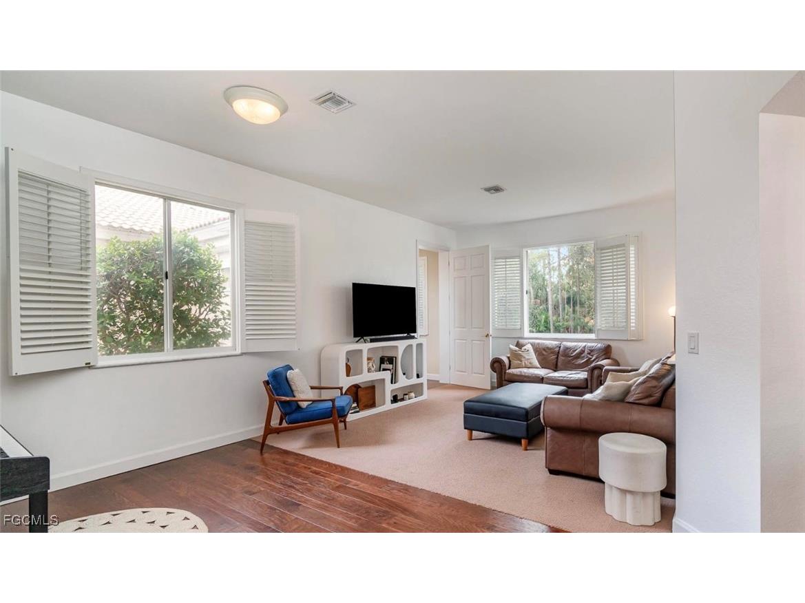 14323 Reflection Lakes Drive Fort Myers FL 33907 2025004395 image4