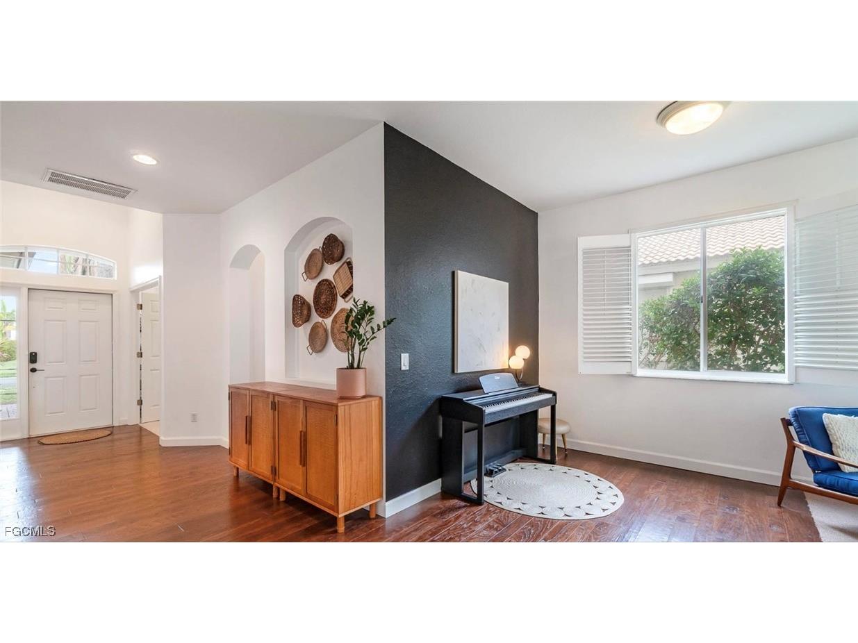 14323 Reflection Lakes Drive Fort Myers FL 33907 2025004395 image5