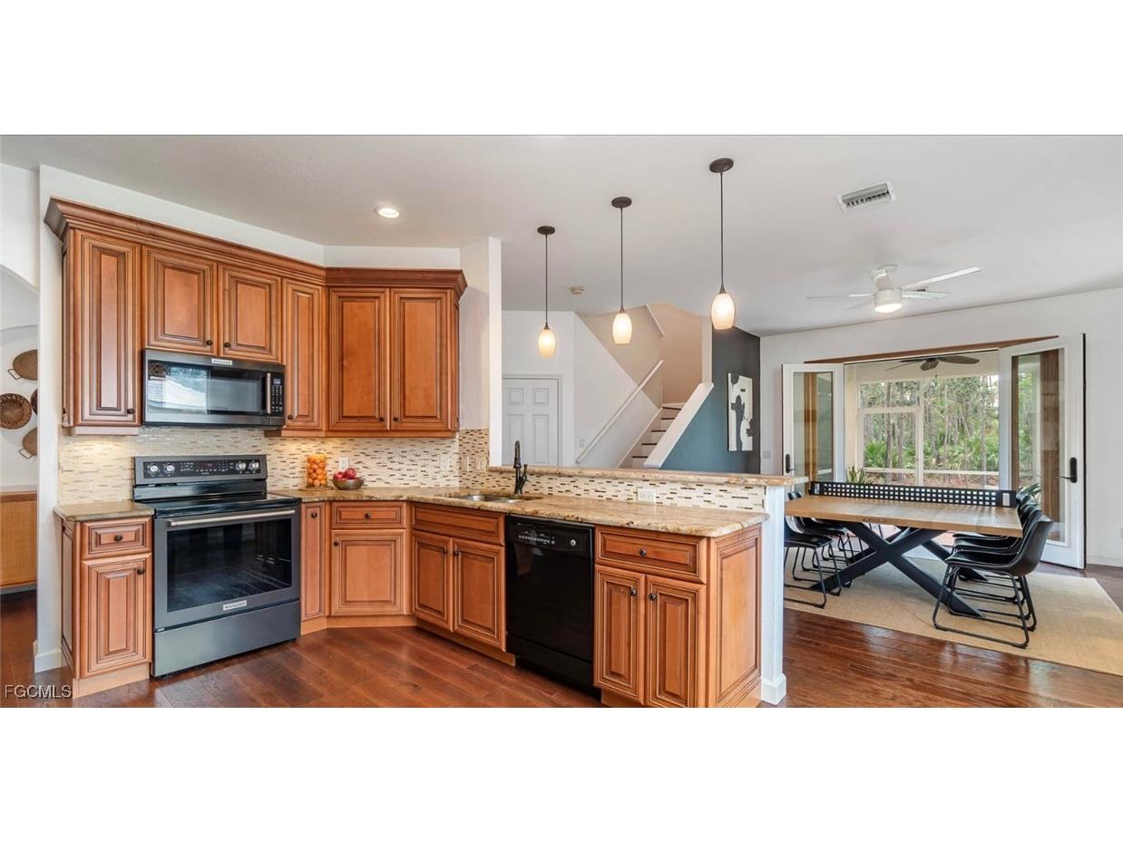 14323 Reflection Lakes Drive Fort Myers FL 33907 2025004395 image8