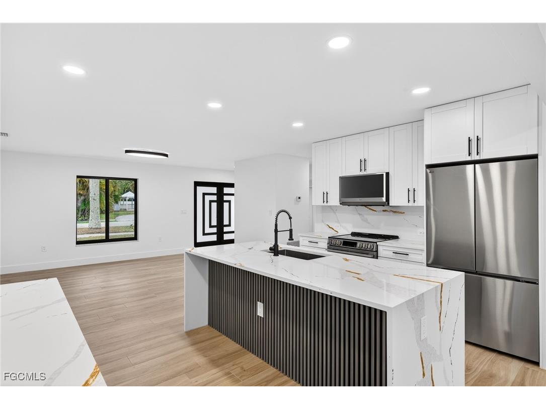 1433 Paloma Drive Fort Myers FL 33901 2026004813 image10