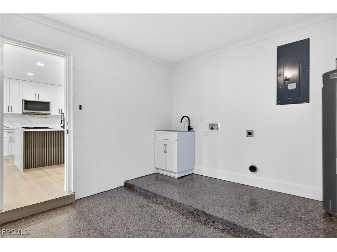 1433 Paloma Drive Fort Myers FL 33901 2026004813 image23