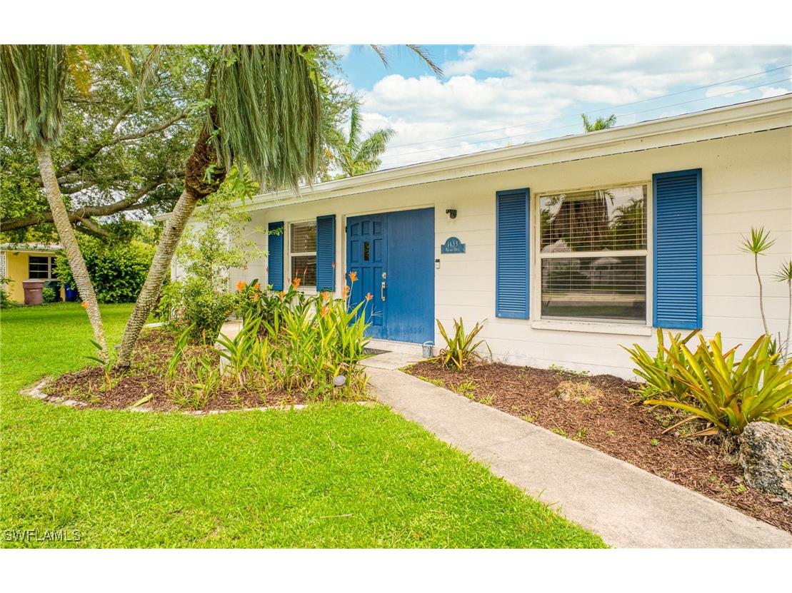 1433 Paloma Drive Fort Myers FL 33901 224065726 image1