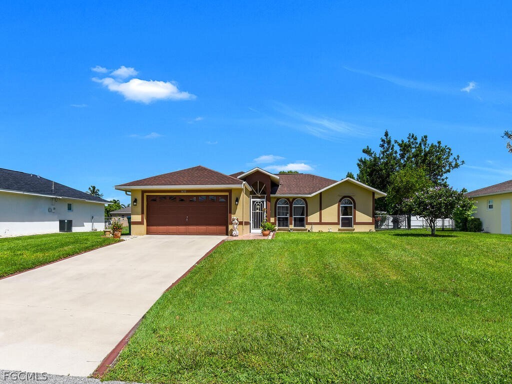 1433 SE 13th Terrace Cape Coral FL 33990 2026009985 image1