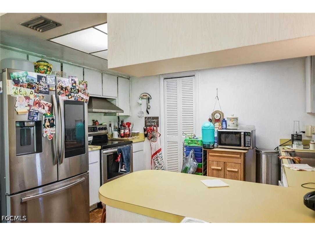 1433 SE 14th Terrace Cape Coral FL 33990 2026015529 image6