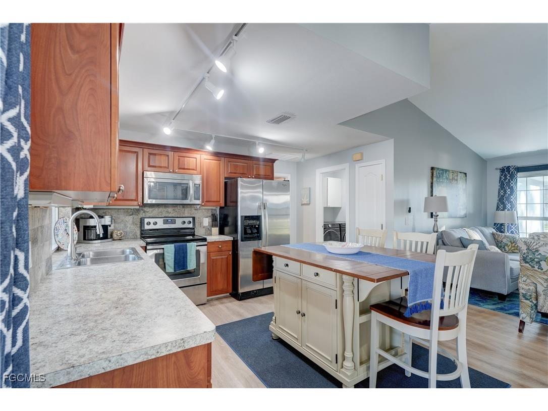 1433 SE 19th Terrace Cape Coral FL 33990 2025018801 image14