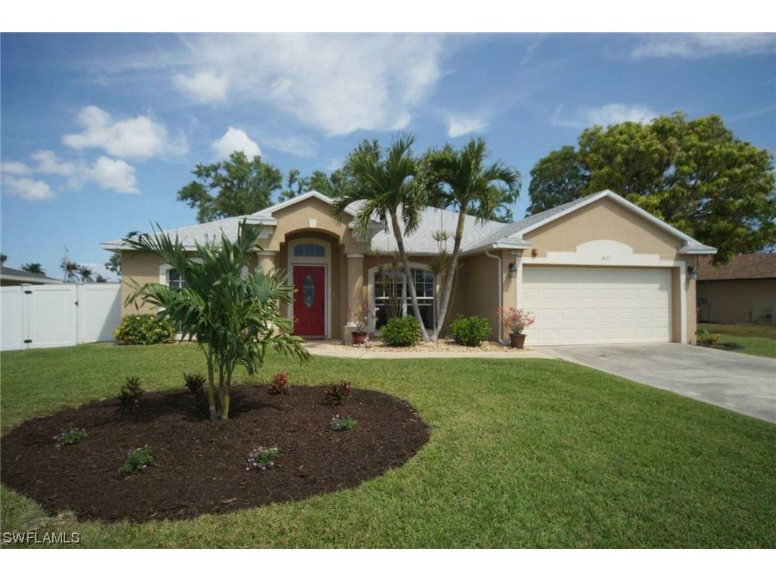 1433 SE 30th Terrace Cape Coral FL 33904 223020993 image1