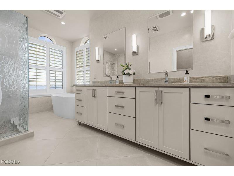 14334 Harbour Landings Drive #17A Fort Myers FL 33908 2025026185 image18