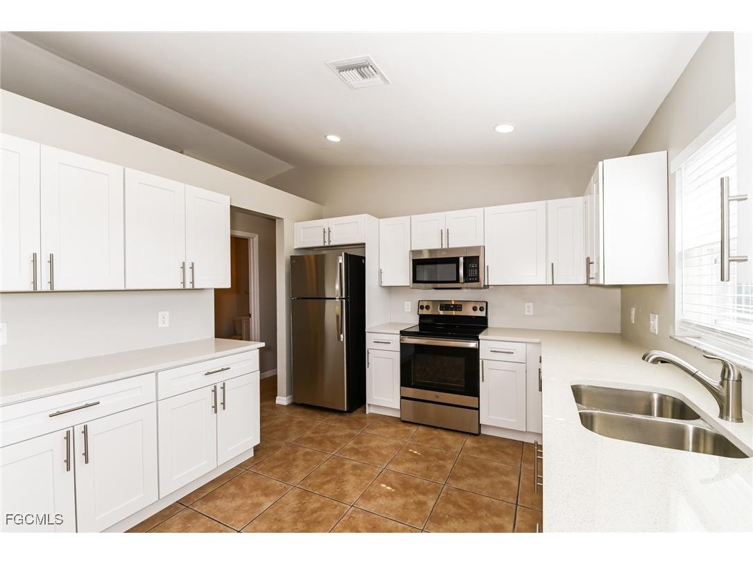 1434 SE 8th Avenue Cape Coral FL 33990 2025006809 image6