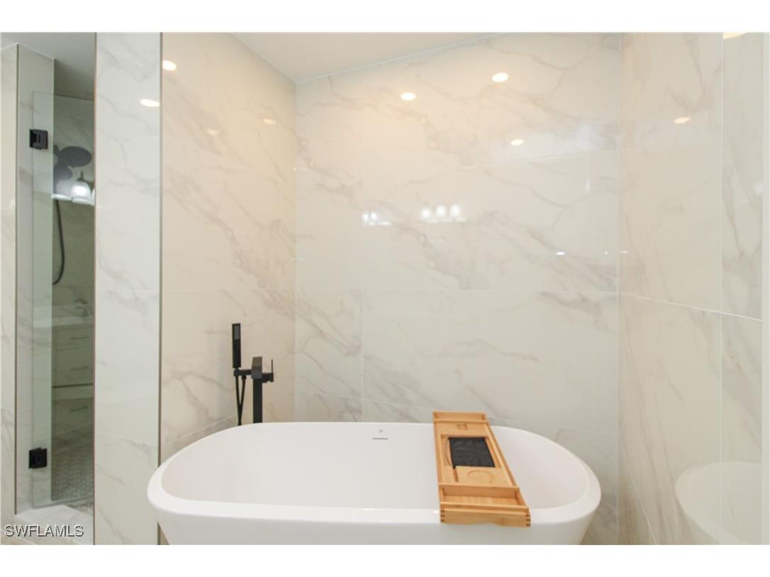 1435 Curlew Avenue #4 Naples FL 34102 225065906 image12