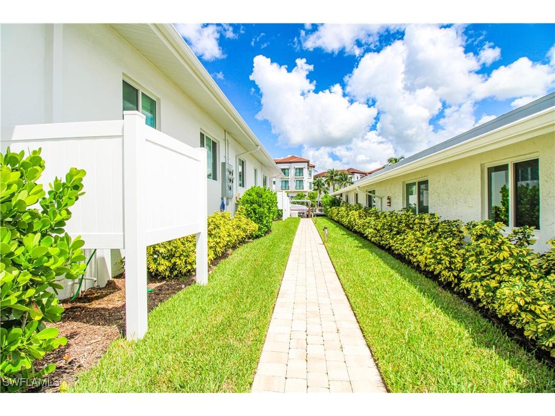 1435 Curlew Avenue #4 Naples FL 34102 225065906 image22