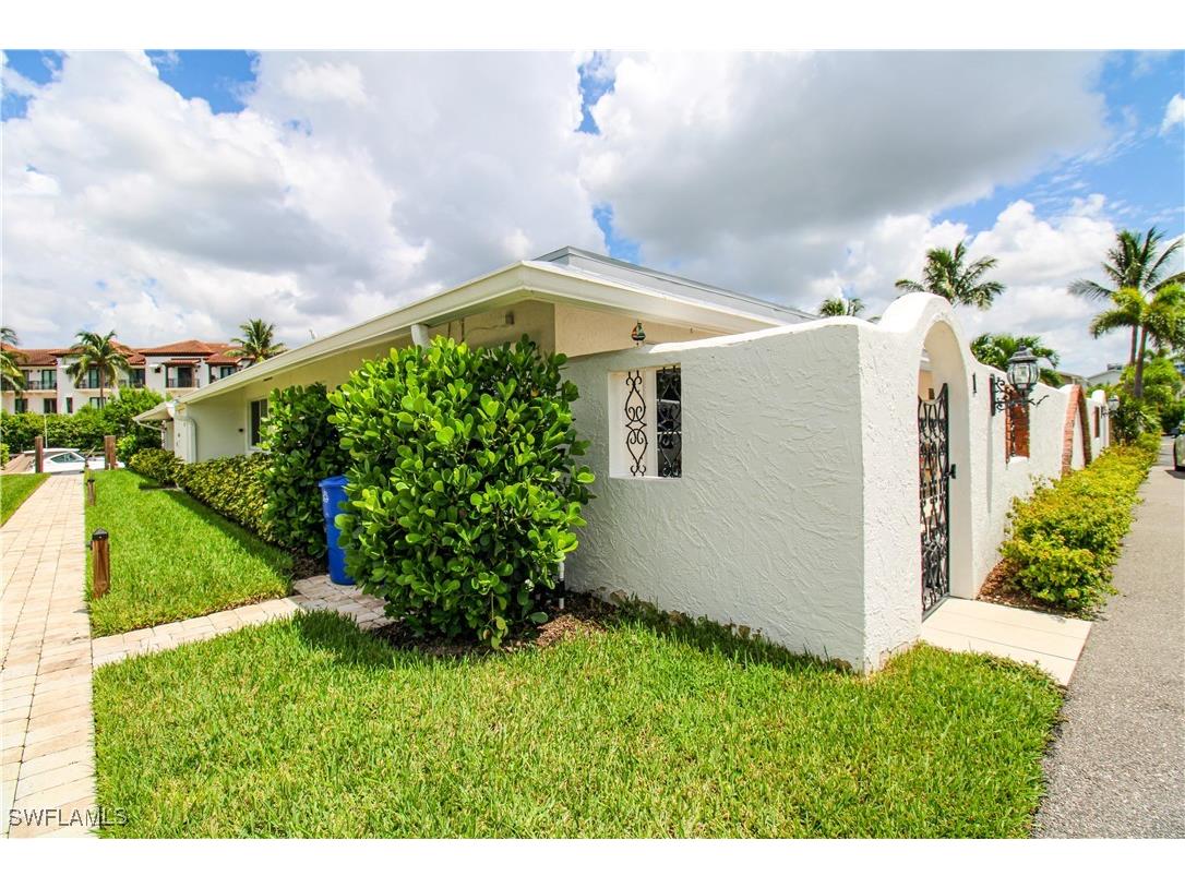 1435 Curlew Avenue #4 Naples FL 34102 225065906 image23