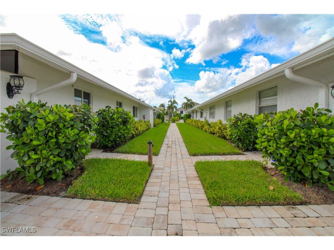 1435 Curlew Avenue #4 Naples FL 34102 225065906 image24