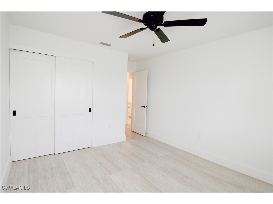 1435 Curlew Avenue #4 Naples FL 34102 225065906 image7