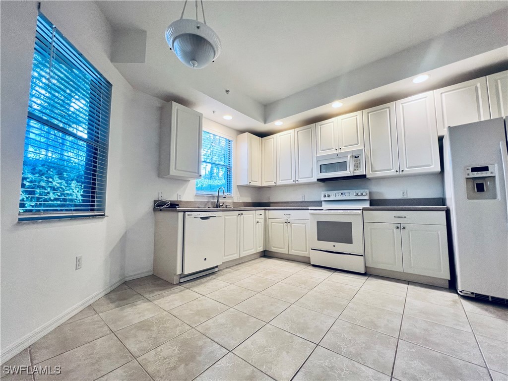 1435 Mariposa Circle #102 Naples FL 34105 225076131 image6