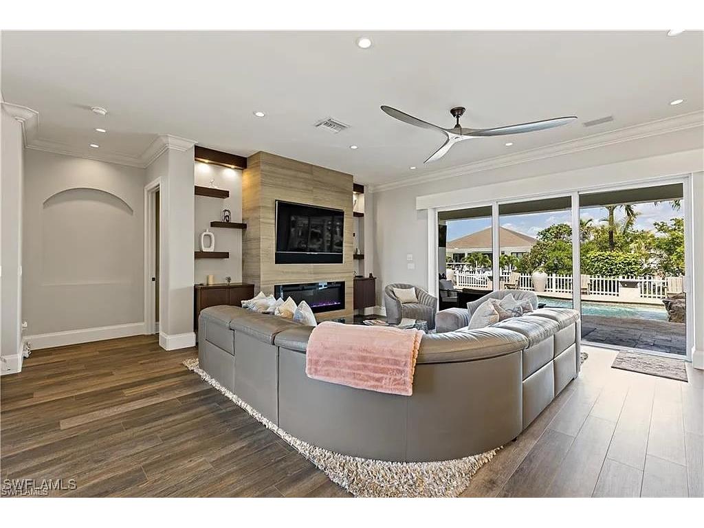 1435 Osprey Avenue Naples FL 34102 225064127 image9