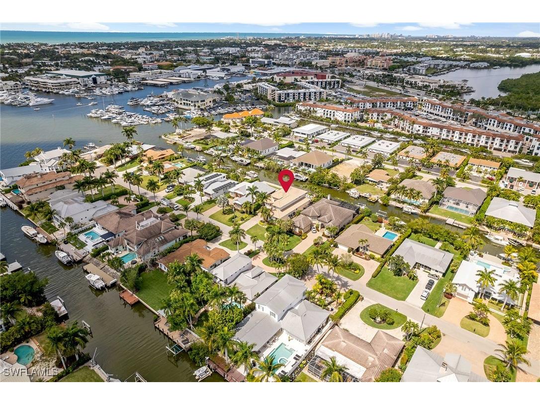 1435 Osprey Avenue Naples FL 34102 225070843 image2