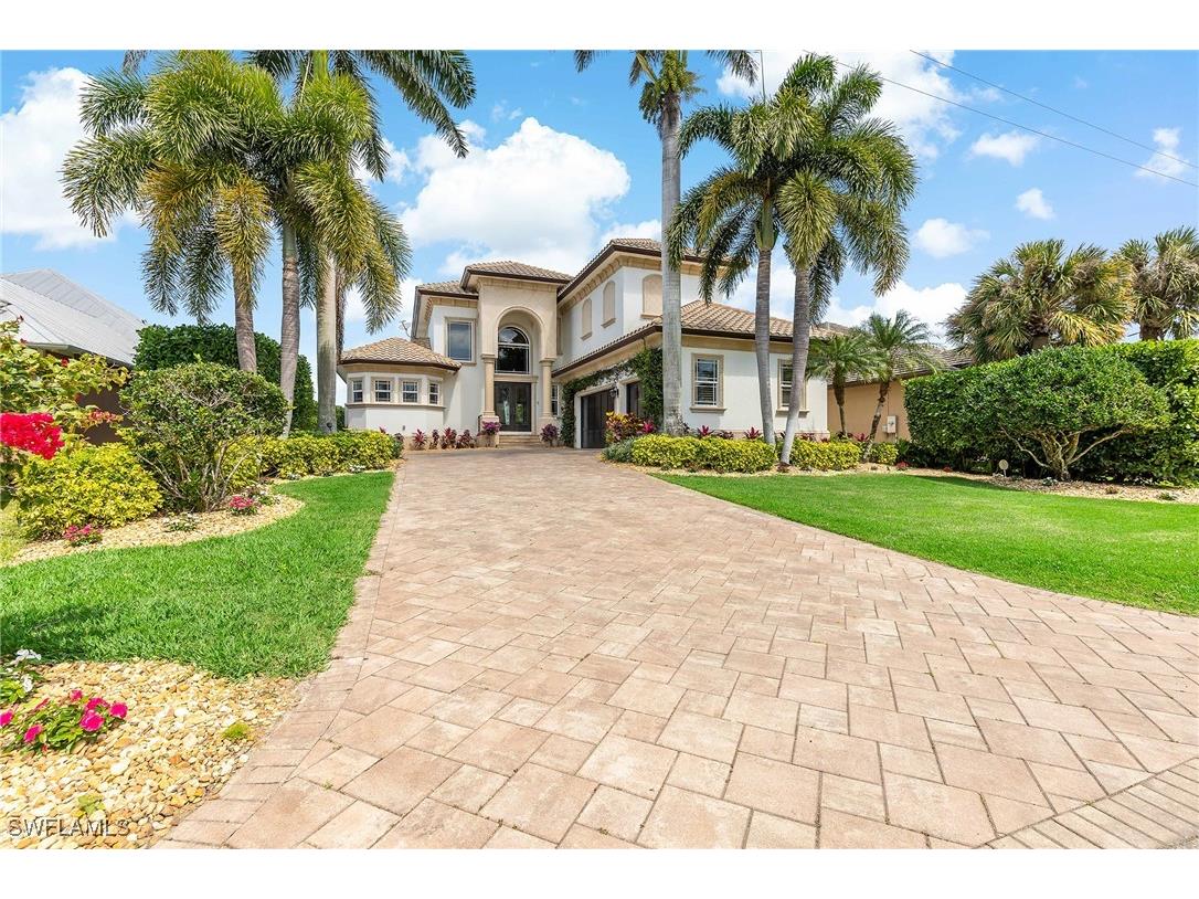 1435 Osprey Avenue Naples FL 34102 225071777 image1