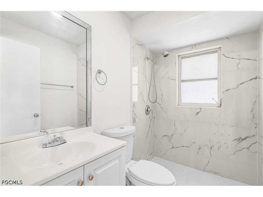 1435 SE 14th Street Cape Coral FL 33990 2026026783 image12