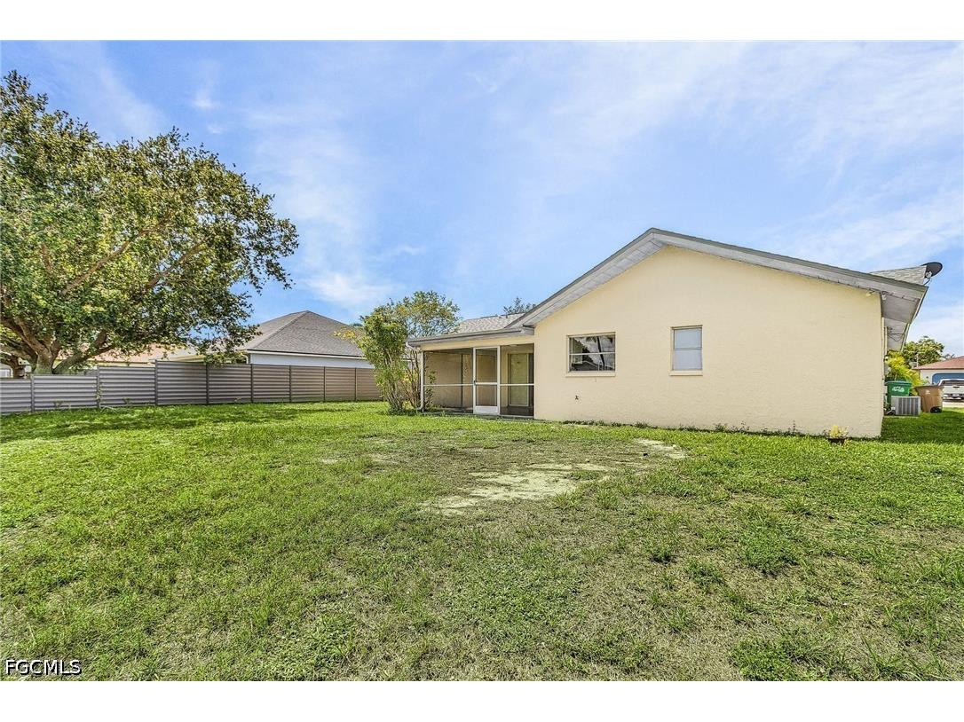 1435 SE 14th Street Cape Coral FL 33990 2026026783 image21