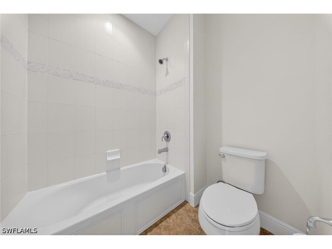 1435 Santiago Circle SW #2003 Naples FL 34113 226016671 image14