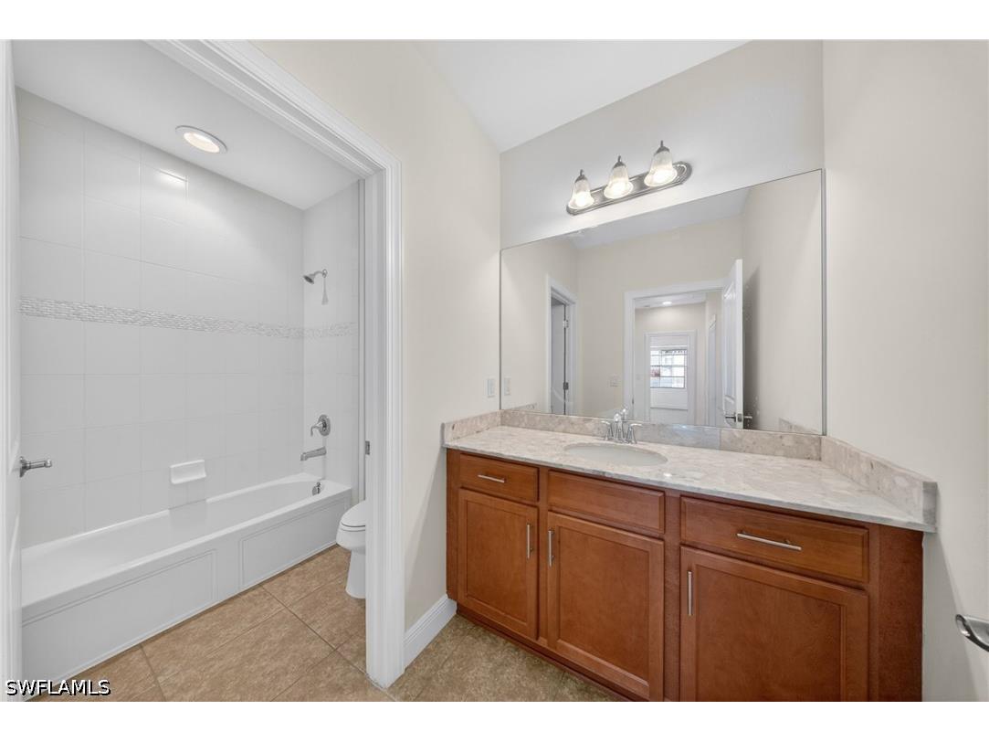 1435 Santiago Circle SW #2003 Naples FL 34113 226016671 image18