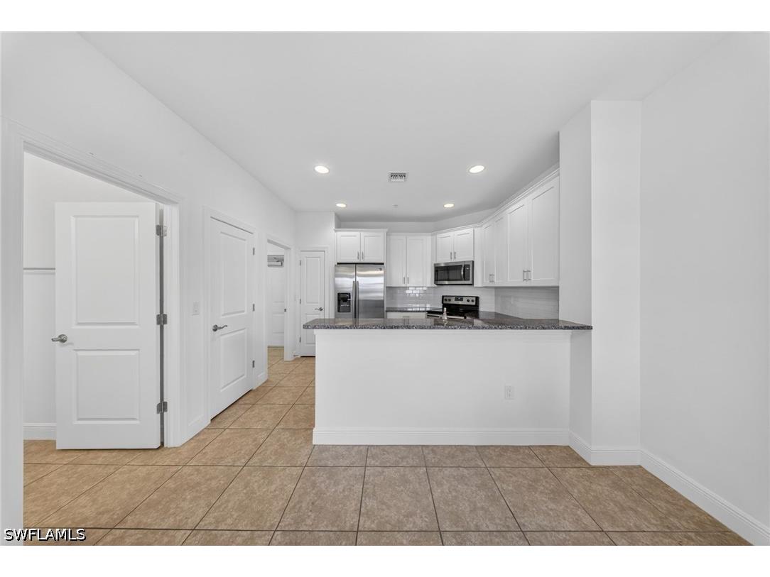 1435 Santiago Circle SW #2003 Naples FL 34113 226016671 image8