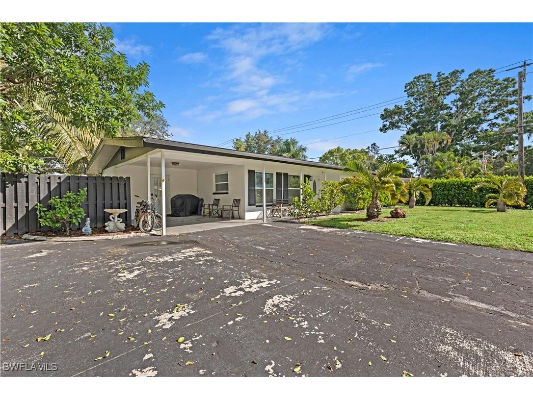1435 Terra Palma Drive Fort Myers FL 33901 225079386 image1