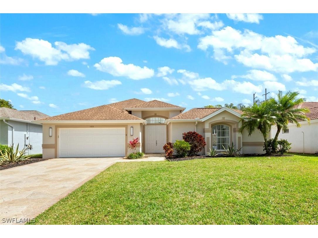 1435 Vintage Lane Naples FL 34104 226010997 image1