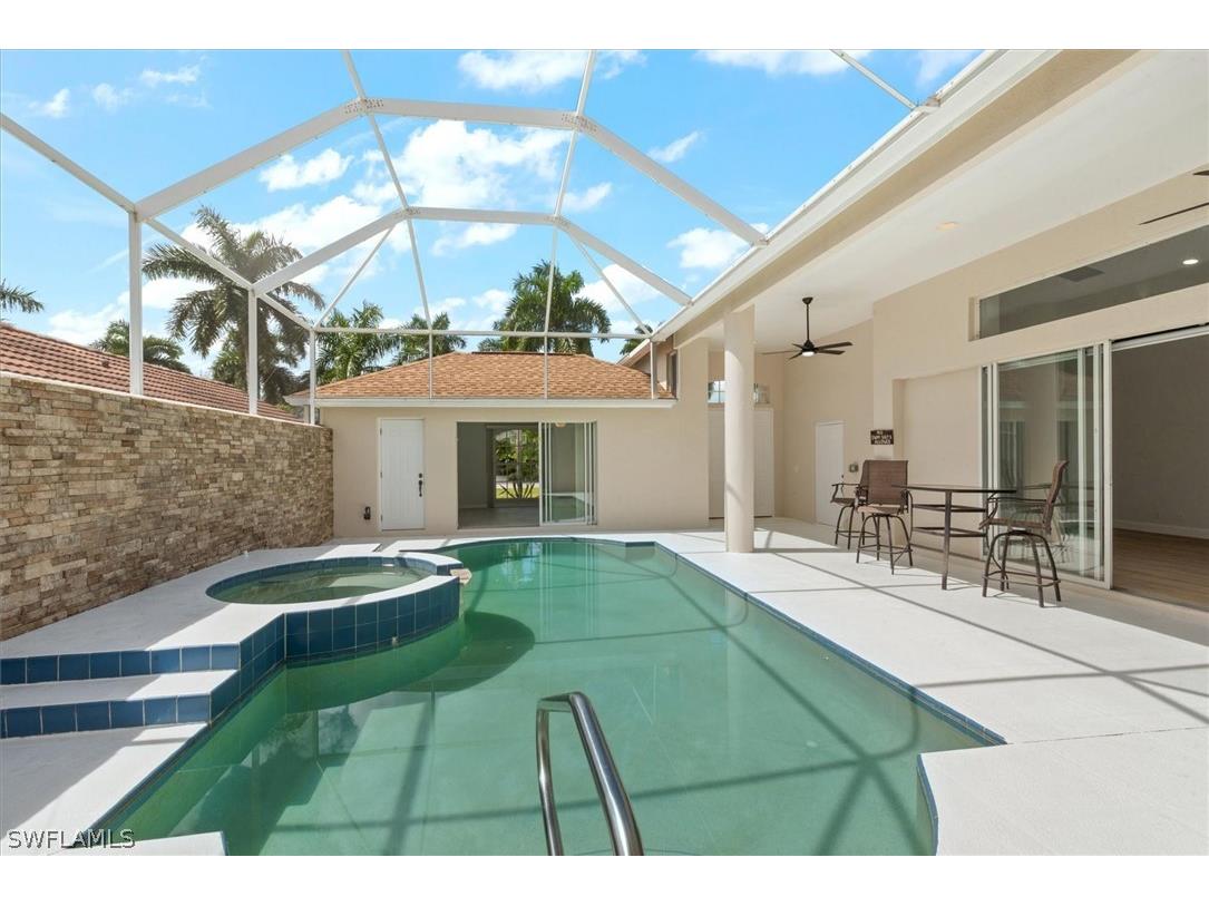 1435 Vintage Lane Naples FL 34104 226010997 image17