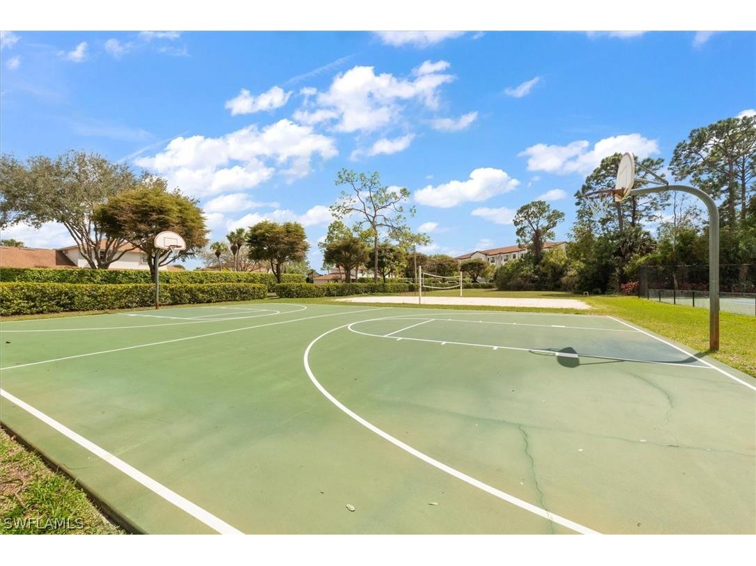 1435 Vintage Lane Naples FL 34104 226010997 image36