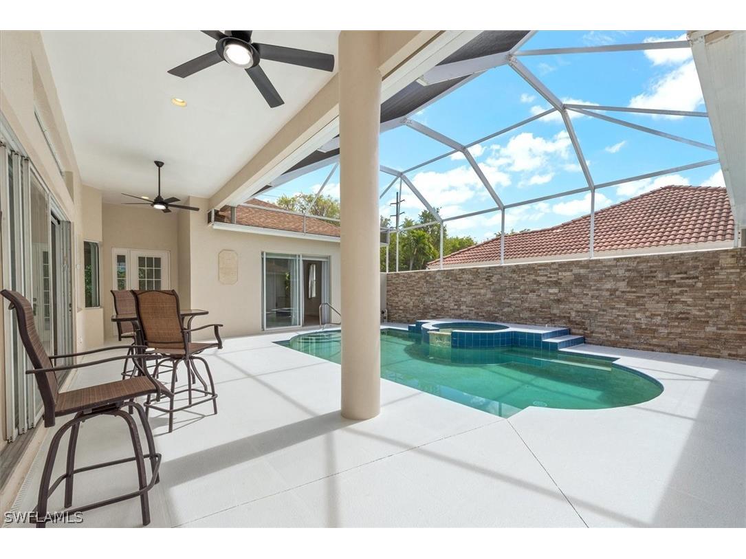 1435 Vintage Lane Naples FL 34104 226010997 image4