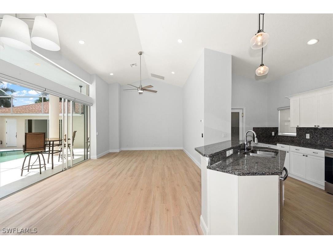 1435 Vintage Lane Naples FL 34104 226010997 image8