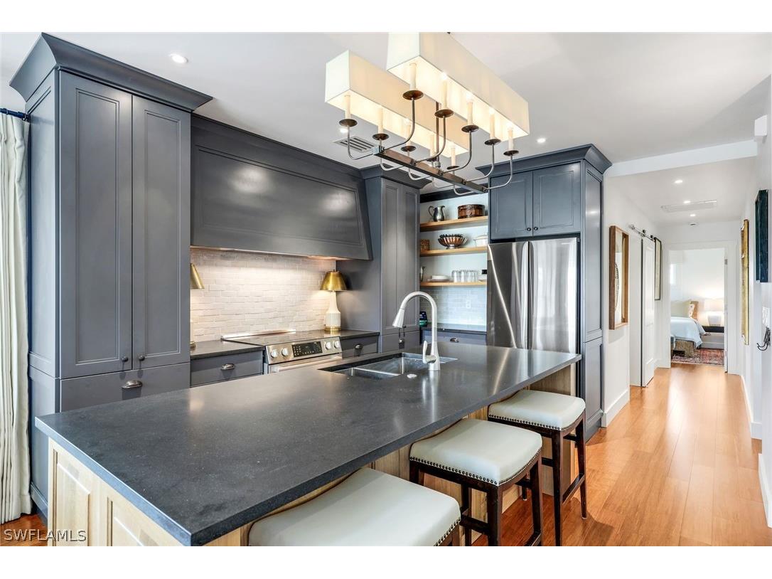 1437 Sandpiper Street Naples FL 34102 226009337 image12