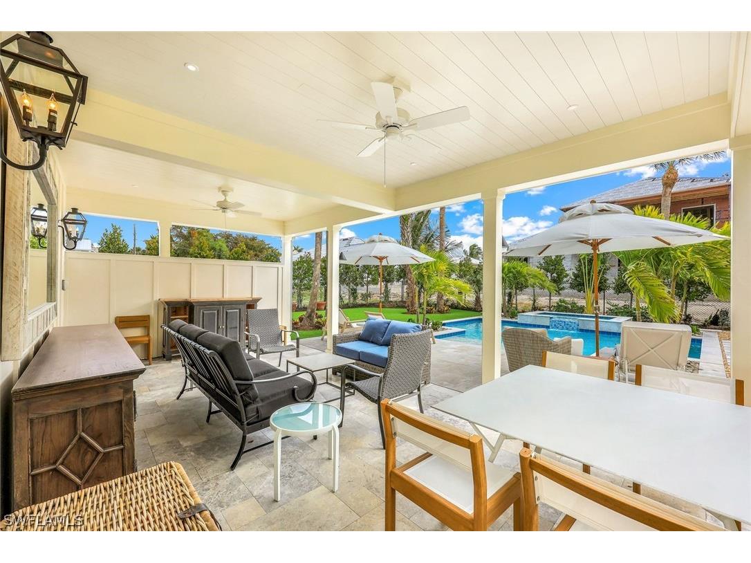 1437 Sandpiper Street Naples FL 34102 226009337 image20