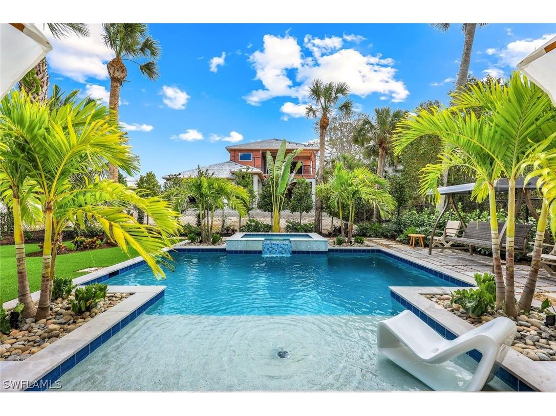 1437 Sandpiper Street Naples FL 34102 226009337 image22