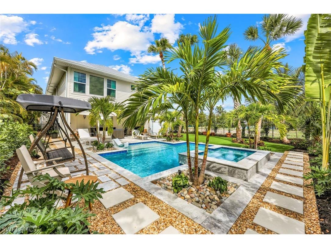 1437 Sandpiper Street Naples FL 34102 226009337 image25