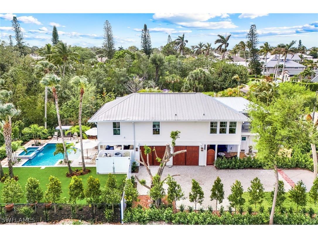 1437 Sandpiper Street Naples FL 34102 226009337 image4