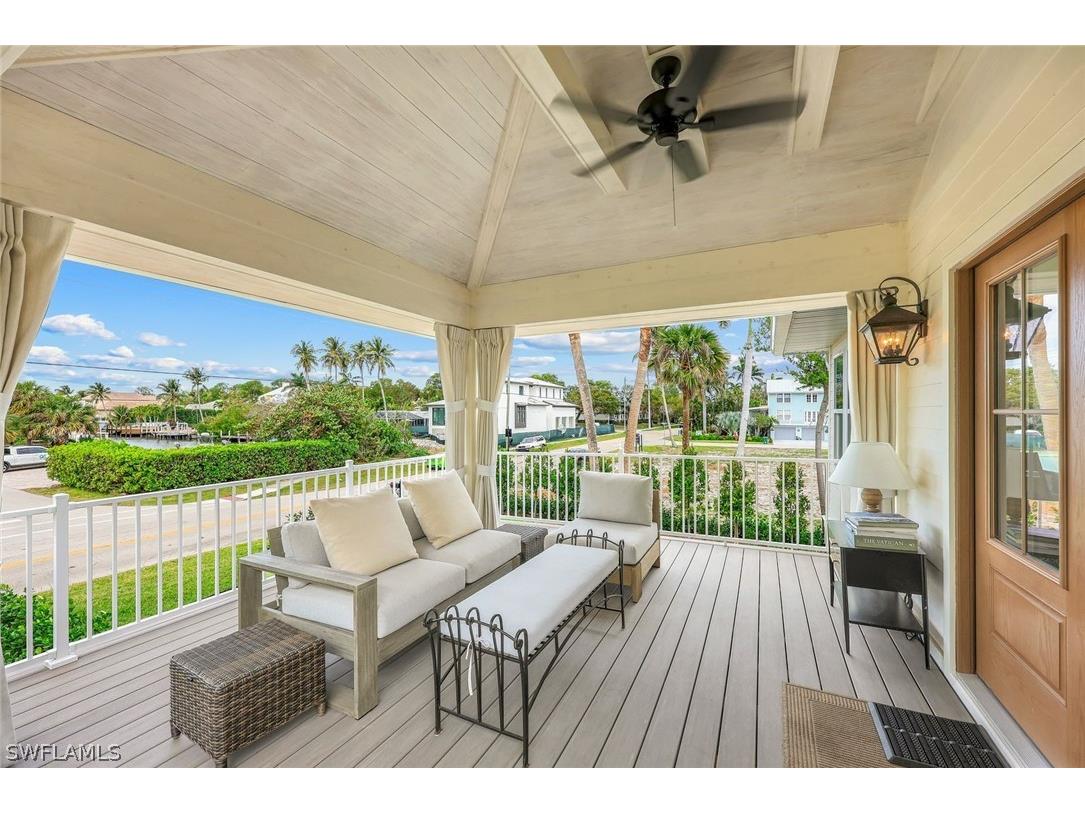 1437 Sandpiper Street Naples FL 34102 226009337 image7