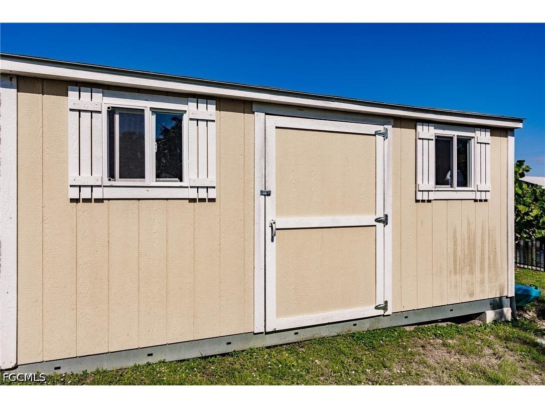 1437 Vendome Court Cape Coral FL 33904 2026016748 image39