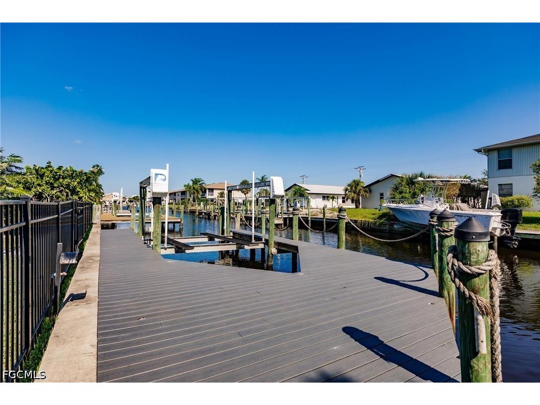 1437 Vendome Court Cape Coral FL 33904 2026016748 image41